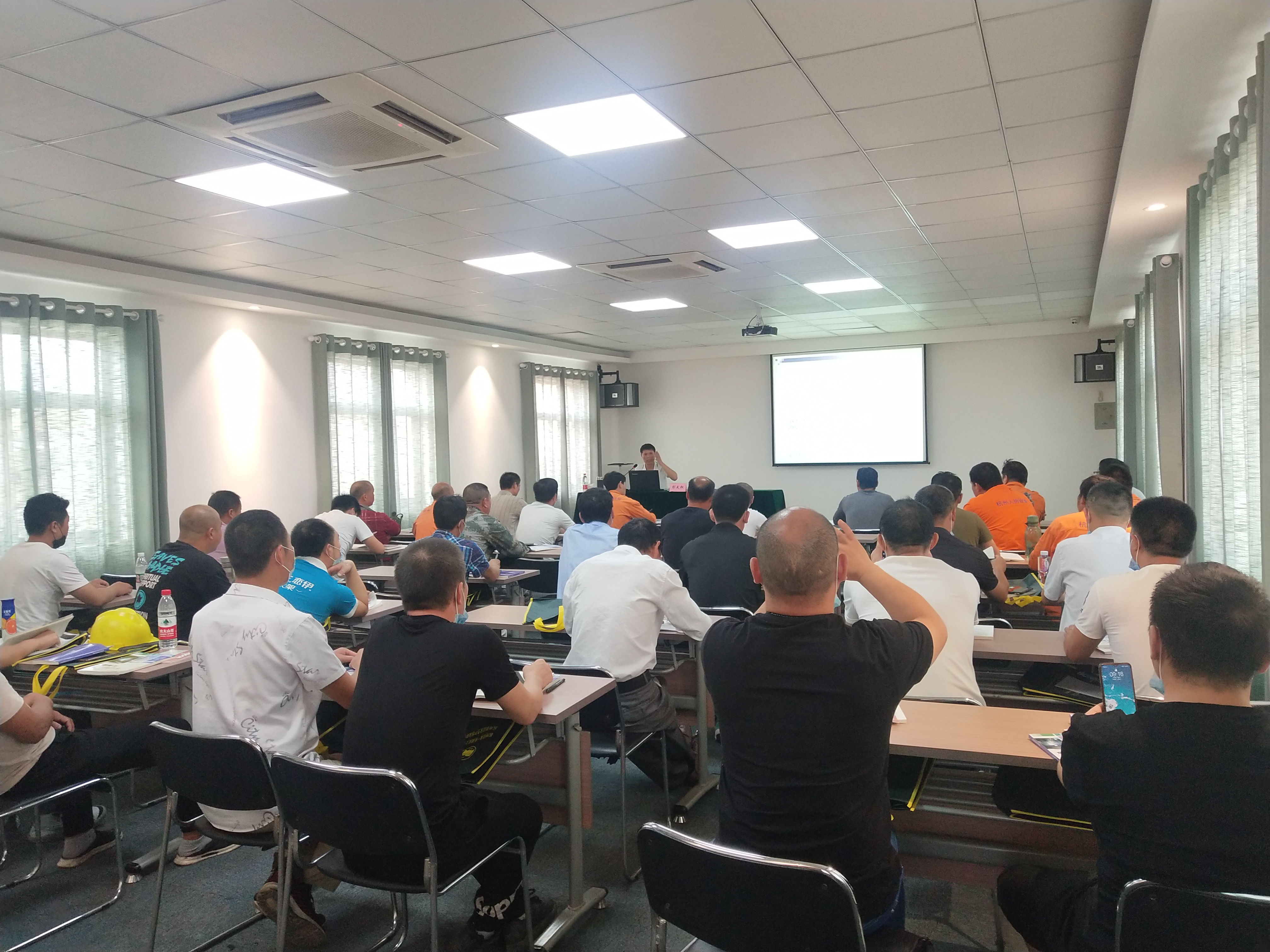 熔化焊與熱切割作業(yè)培訓在我司開班 